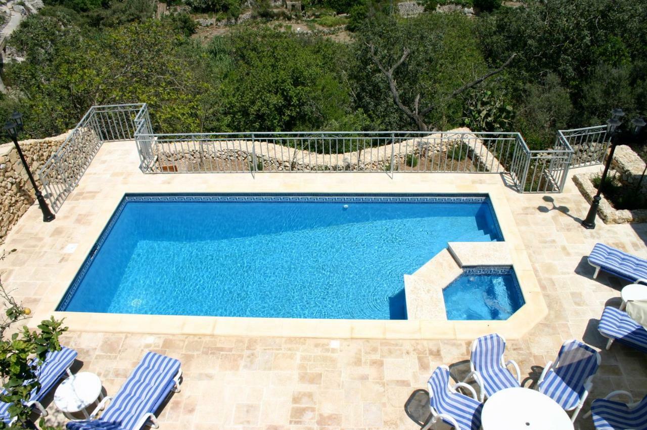 Sylvia' S Millhouse Villa Kerċem Exterior foto